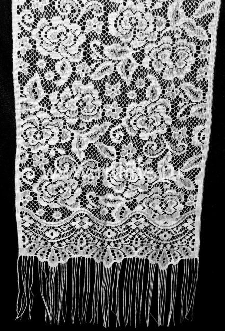 Шарф FITTONE гипюровый с цветами (132*31)