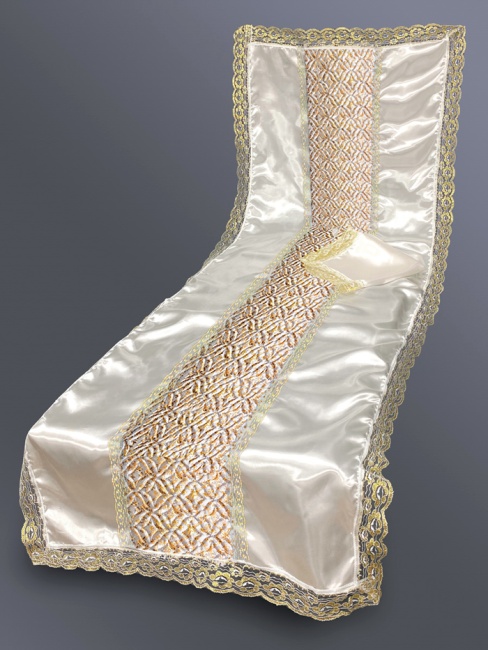 Комплект (атласная т/с с накатом "Крестик", атлас шампань, кружево) FITTONE Комплект (атласная т/с с накатом "Крестик", атлас шампань, кружево) FITTONE