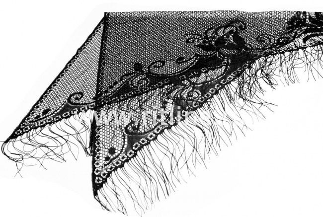 Косынка гипюровая с бахромой FITTONE